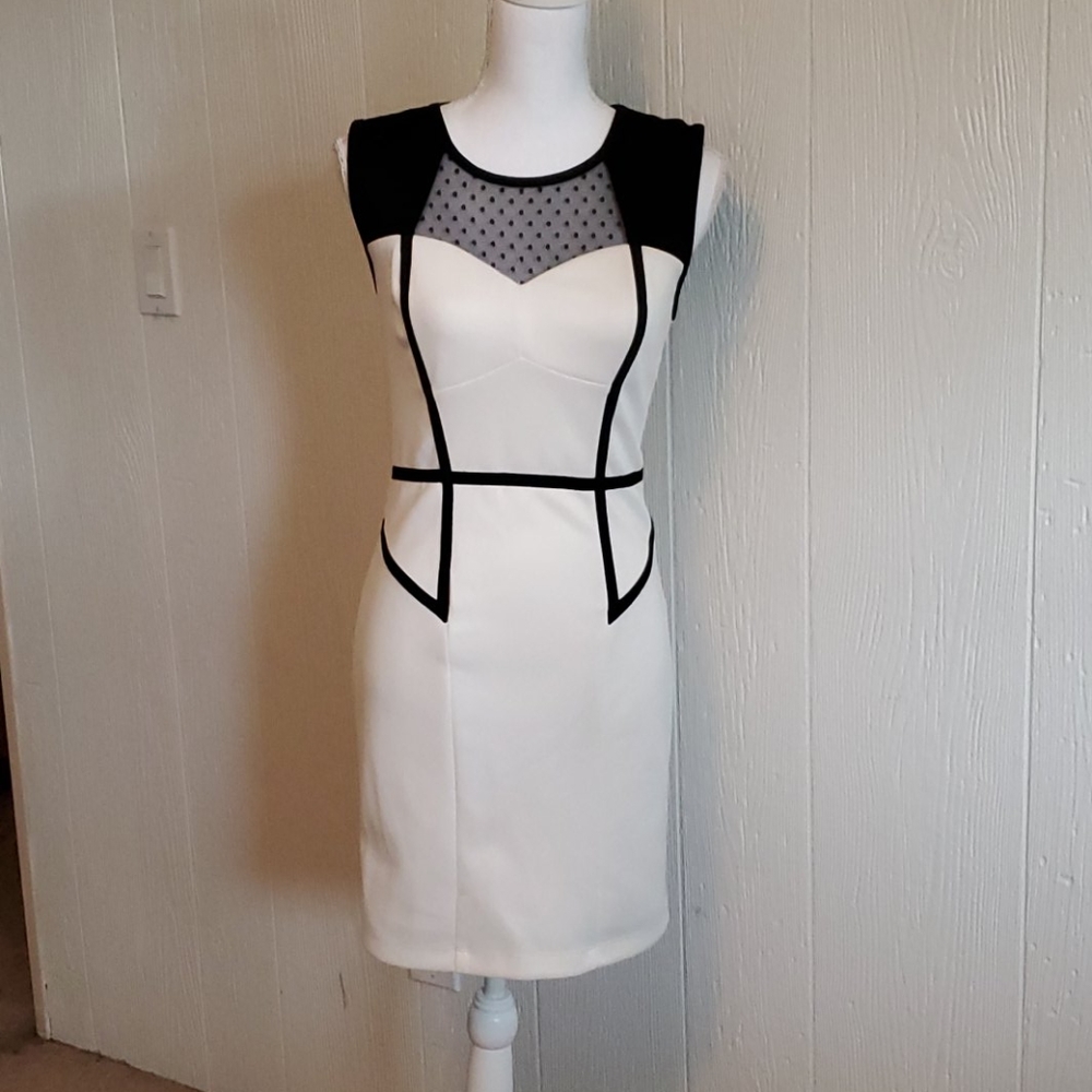 NWOT Bisou Bisou dress